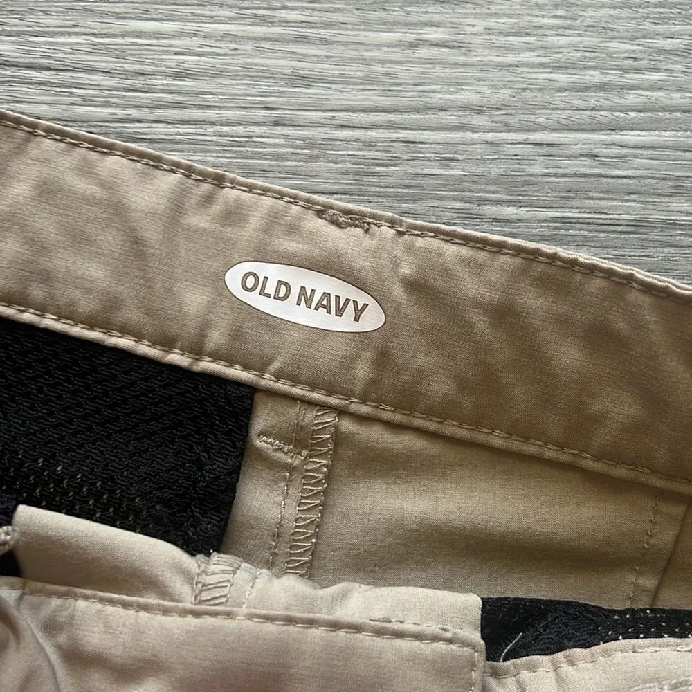 Old Navy Khaki Shorts Size 7